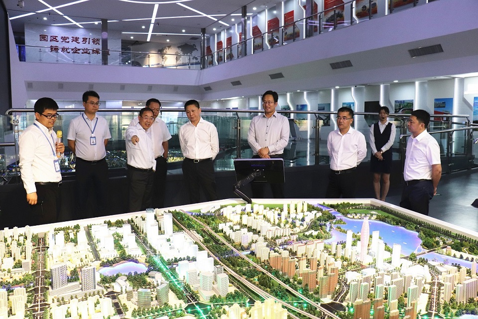 深城投集團(tuán)與中建七局簽訂合作框架協(xié)議 深城投集團(tuán)與中建七局簽訂合作框架協(xié)議